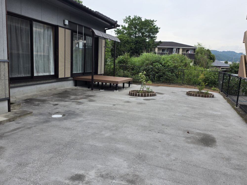 外構　庭　ウッドデッキ